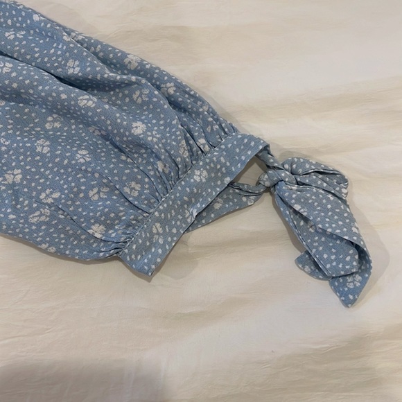 🎉HP🎉 One Clothing Off the Shoulder Blouse - Light Blue - Picture 4 of 6